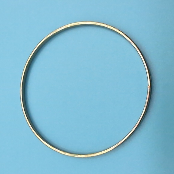 💵2/$10Bundle and Save💵 Gold Toned Textured Bangle Jingle Bracelet - Picture 5 of 7